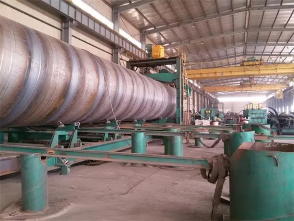 螺旋钢管生产设备