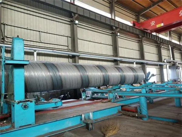 螺旋钢管生产设备
